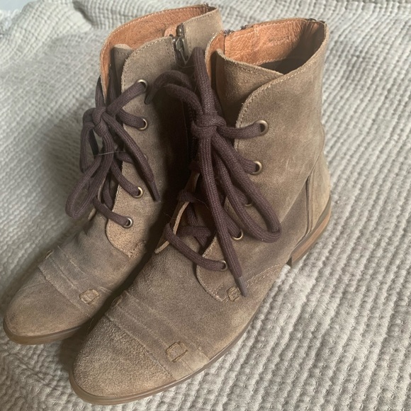 Born boots - Picture 4 of 6